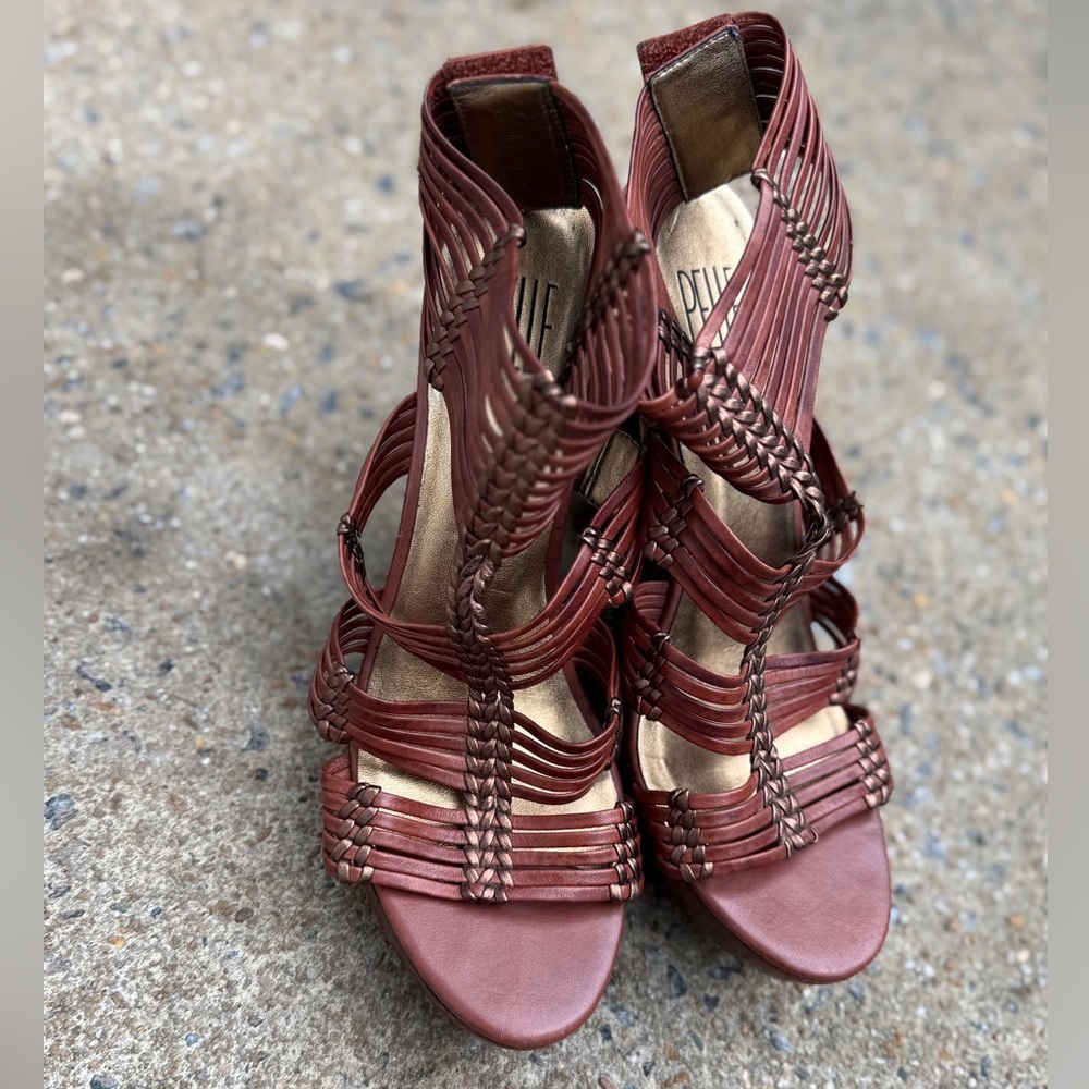 Pelle Moda Women's Wedges - Size 7.5 - Picture 2 of 15